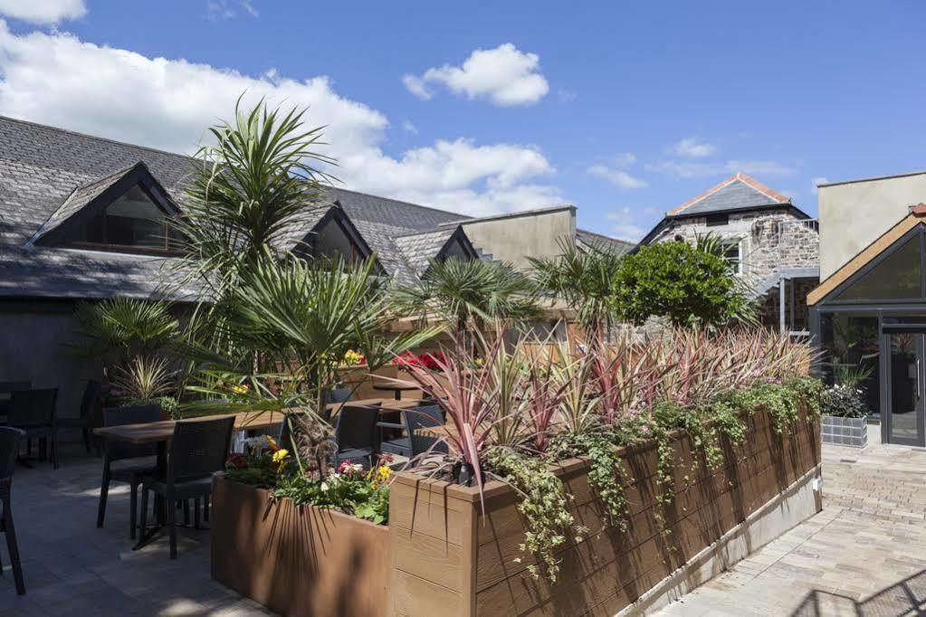 The White Hart Hotel Cullompton Exterior photo